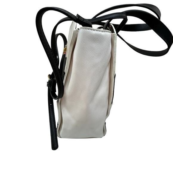 Betsey Johnson Bee Tote Bag Purse Black & White Scallop Logo Statement Handbag - Picture 8 of 16